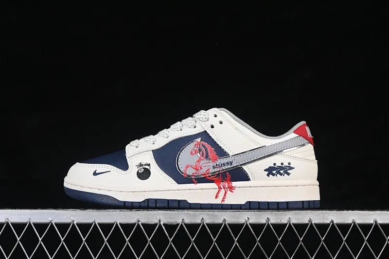 All categories Nk SB Dunk Series Nk SB Dunk Low High-end customized low-top sneakers Nike SB Dunk Low Year of the Horse limited edition Sweat-blooded BMW Anniversary high-end customized low-top casual sneakers SD6888-107